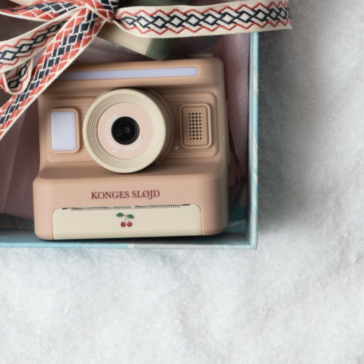 Konges Sløjd INSTANT CAMERA CHERRY