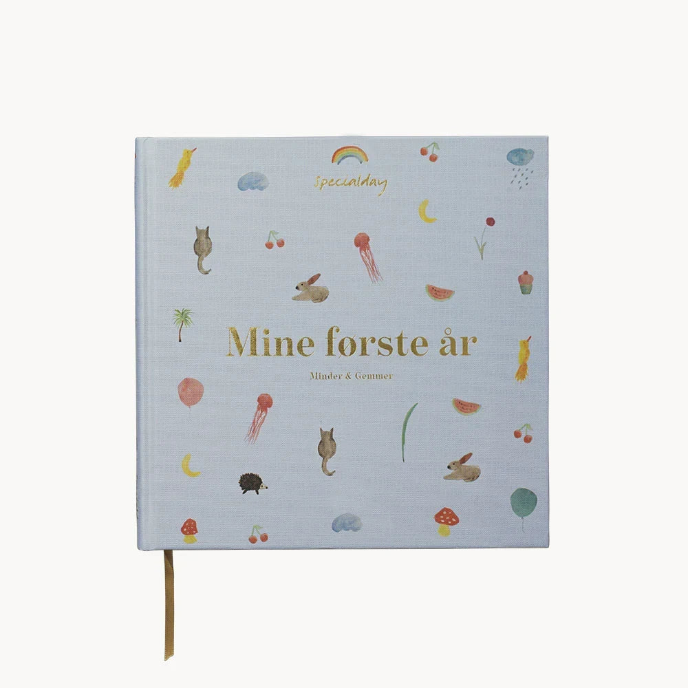 Barnets bog - mine første år - blå