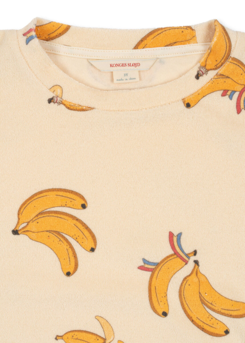 Itty sweatshirt